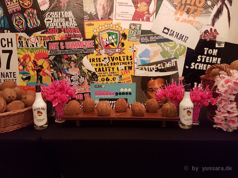 Yussara Kokosnuss Cocktailbar, Live Show Coconut Drinks, Malibu Rum, Yussara Cunha, Kokosnuss, Coconut Bar, Cocotero, Kokosnuss Bar für Ihren Event, passt zu jeden Anlass